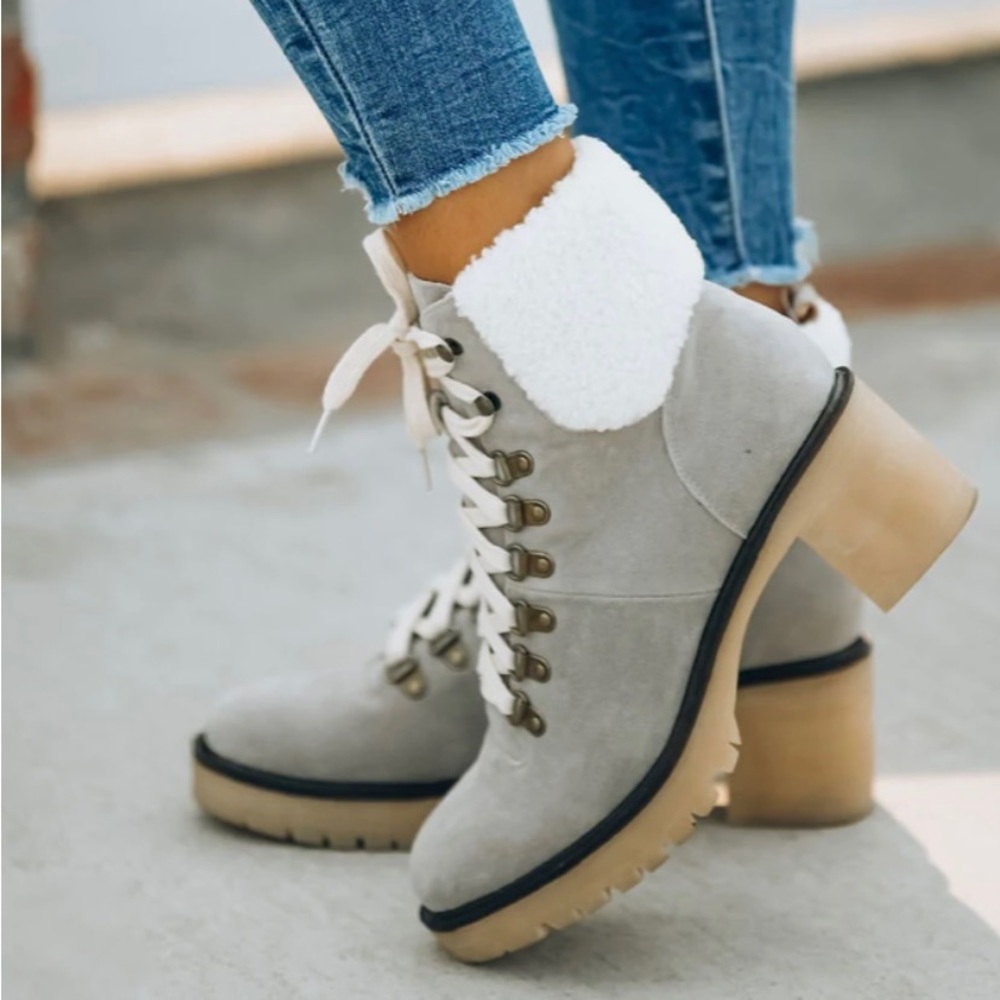 Vici Dolls Conquest Healed Shearling Lace Up Boot 6.5